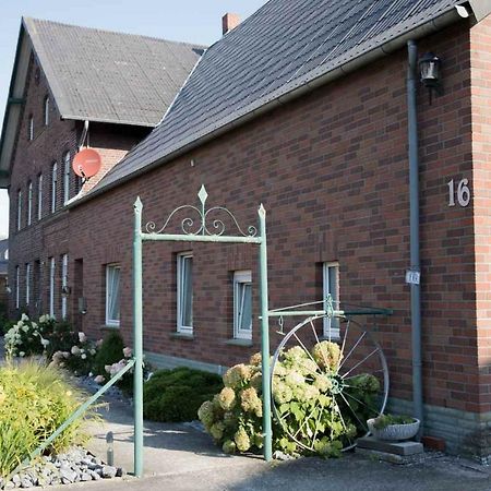 Laendlich Zentrale Ferienwohnung Lippetal Exterior photo