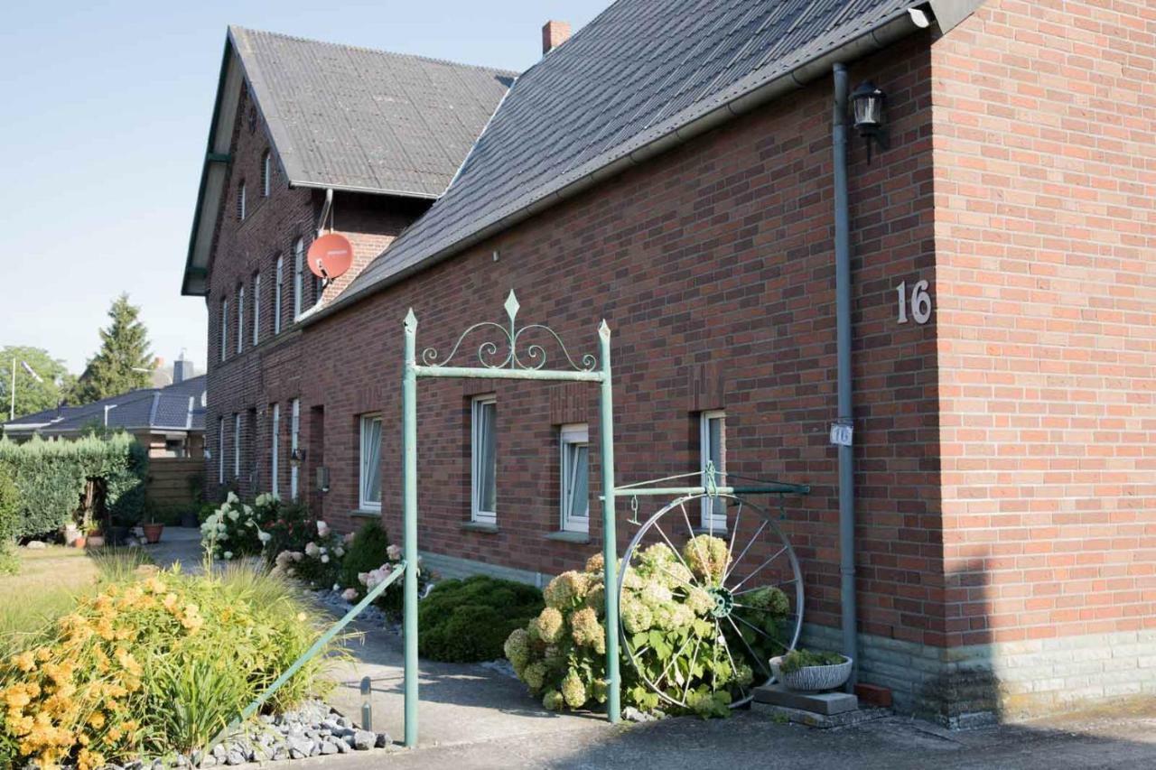Laendlich Zentrale Ferienwohnung Lippetal Exterior photo